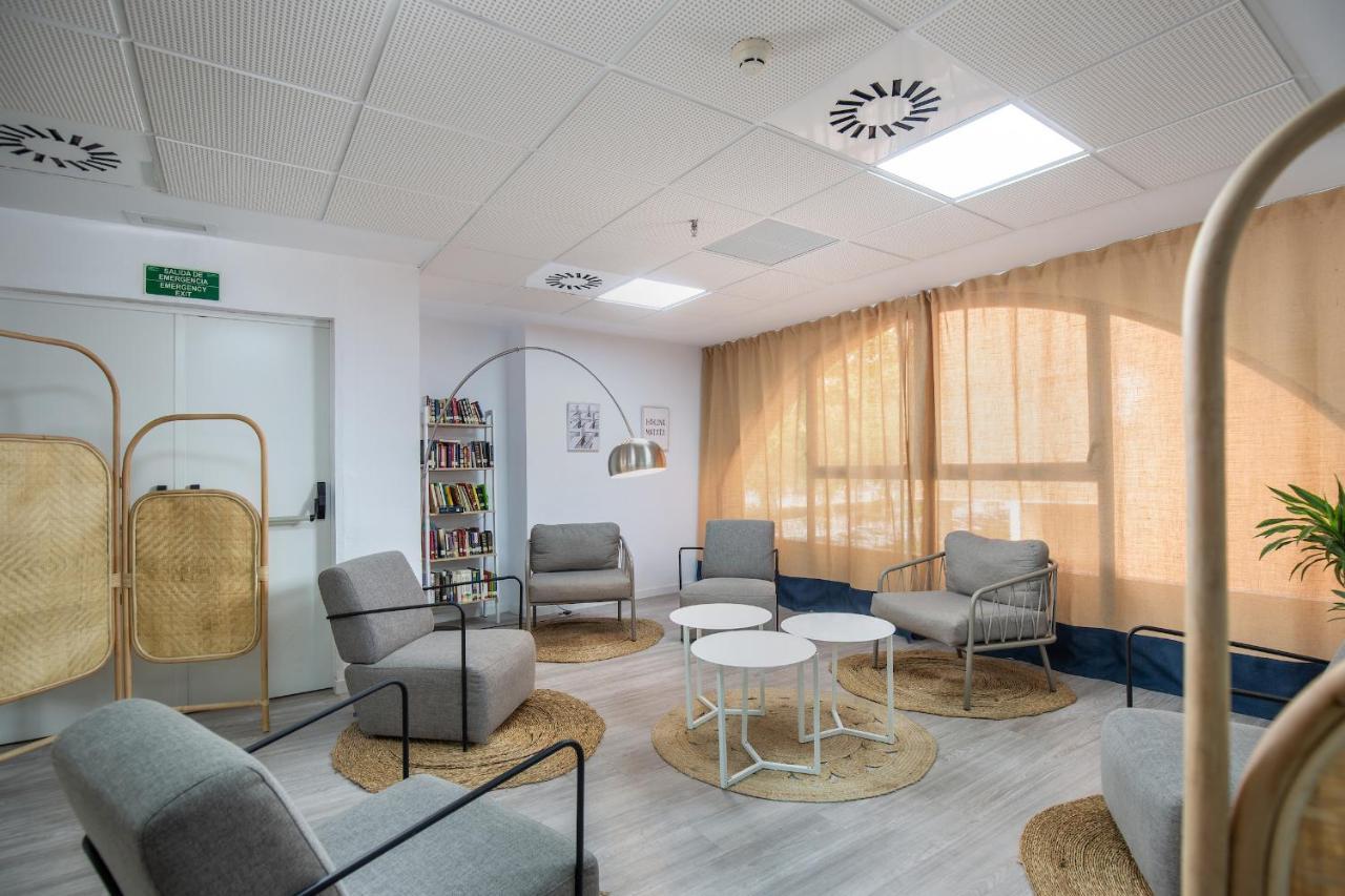 Juvenil Colegio Mayor Galileo Galilei Apartment