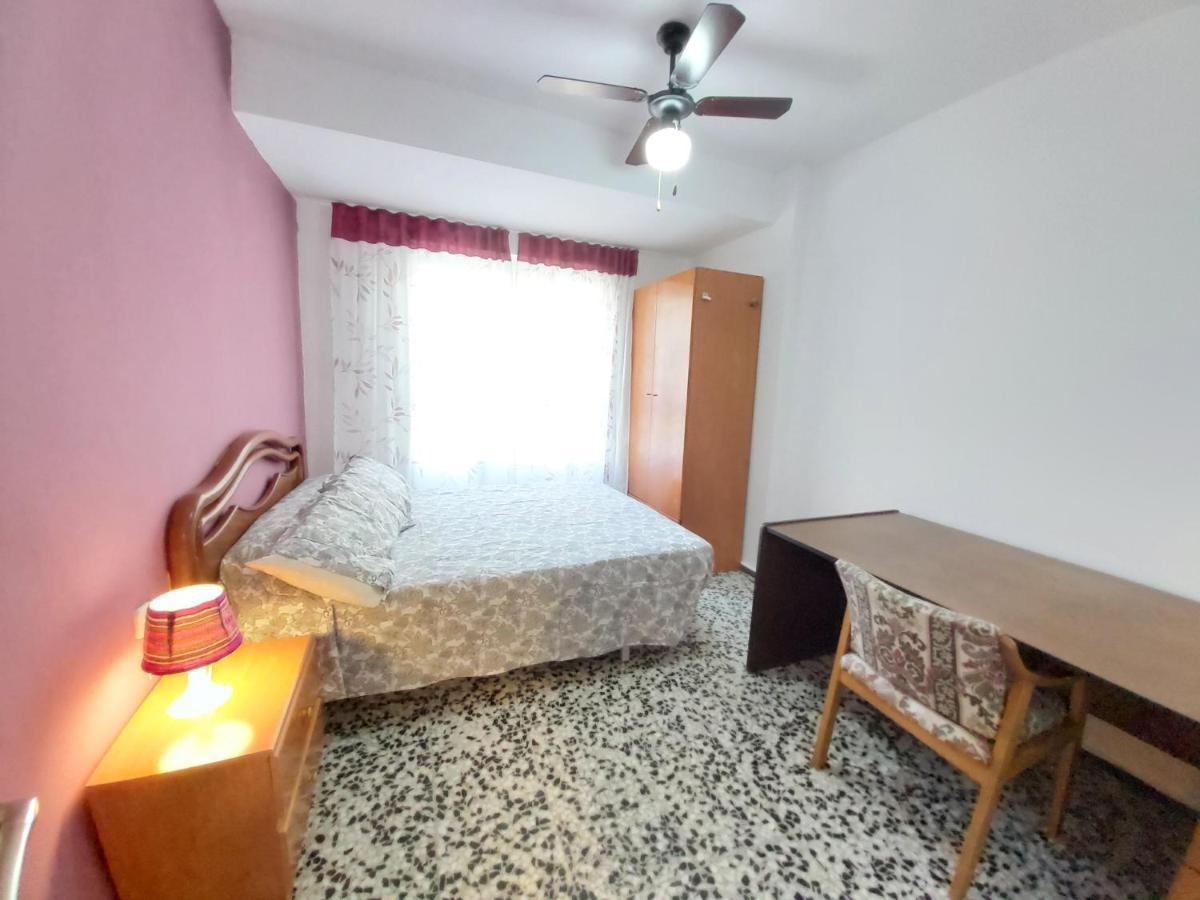 Manuelito Rooms II Valencia Homestay Valencia