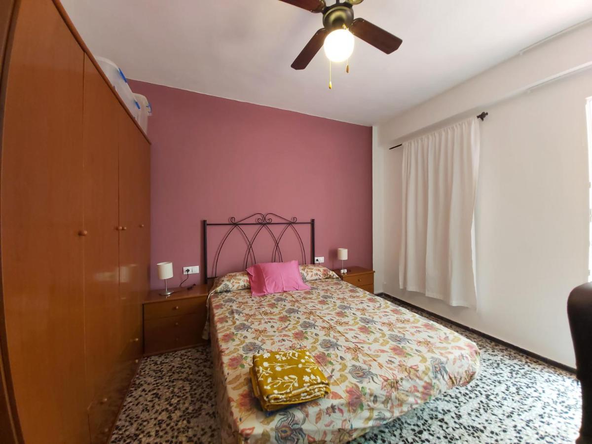 Manuelito Rooms II Valencia Homestay