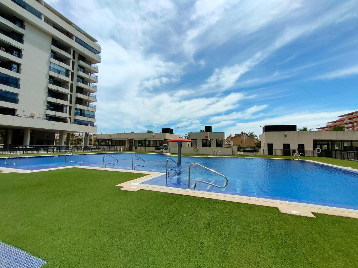 Non Stress First Level Apartment *