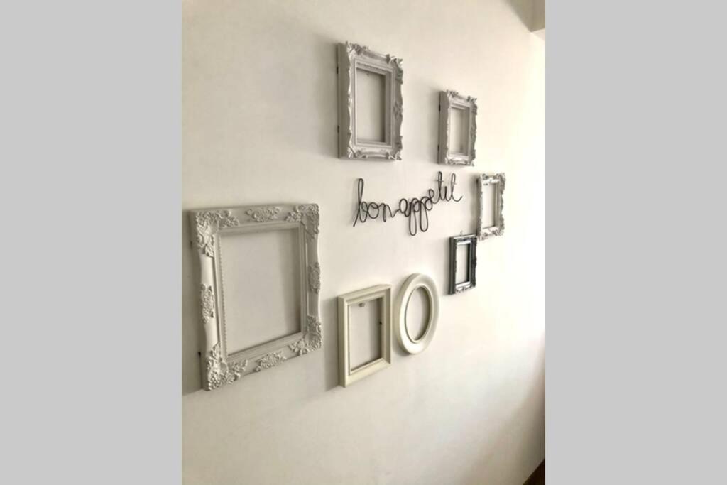 Beautiful And Renovated In The Center Apartment Valencia