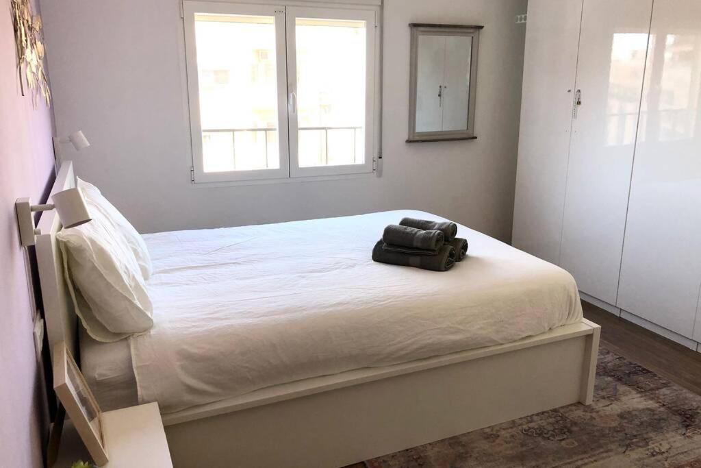 Beautiful And Renovated In The Center Apartment *