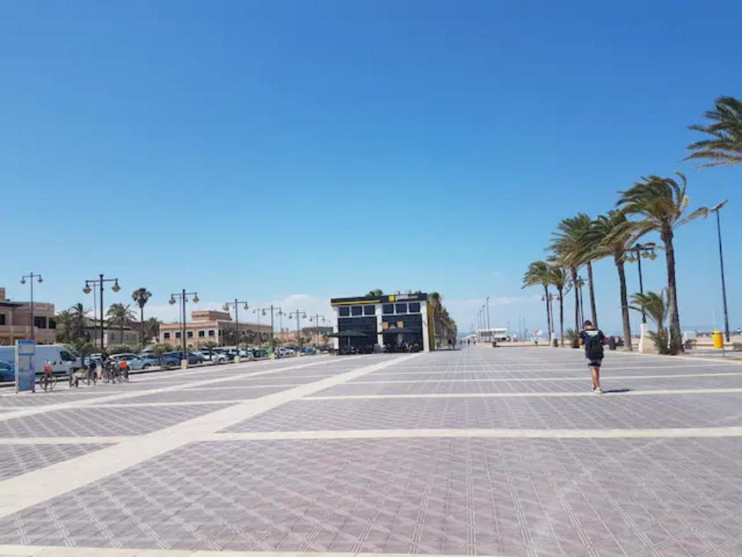 Reina Playa Apartment