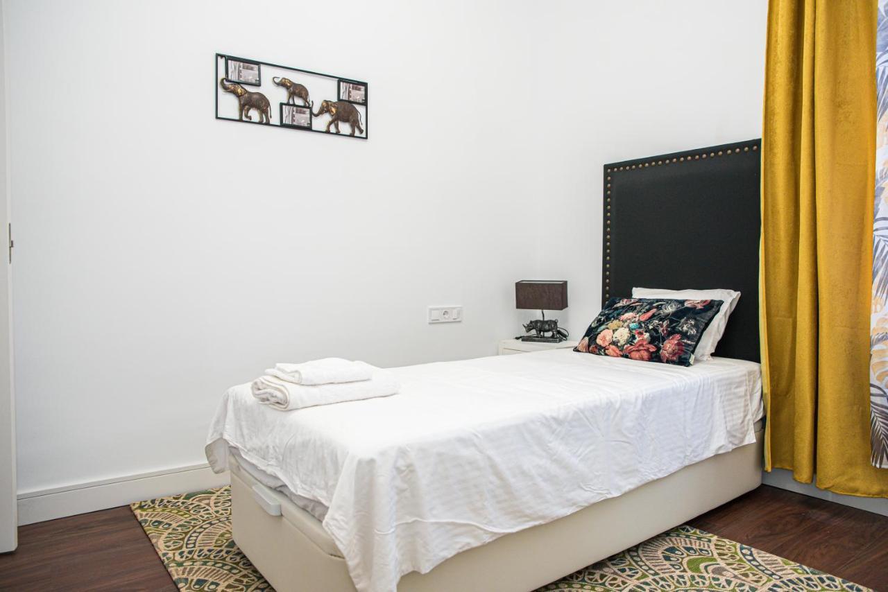 Laura Puerto Apartment *