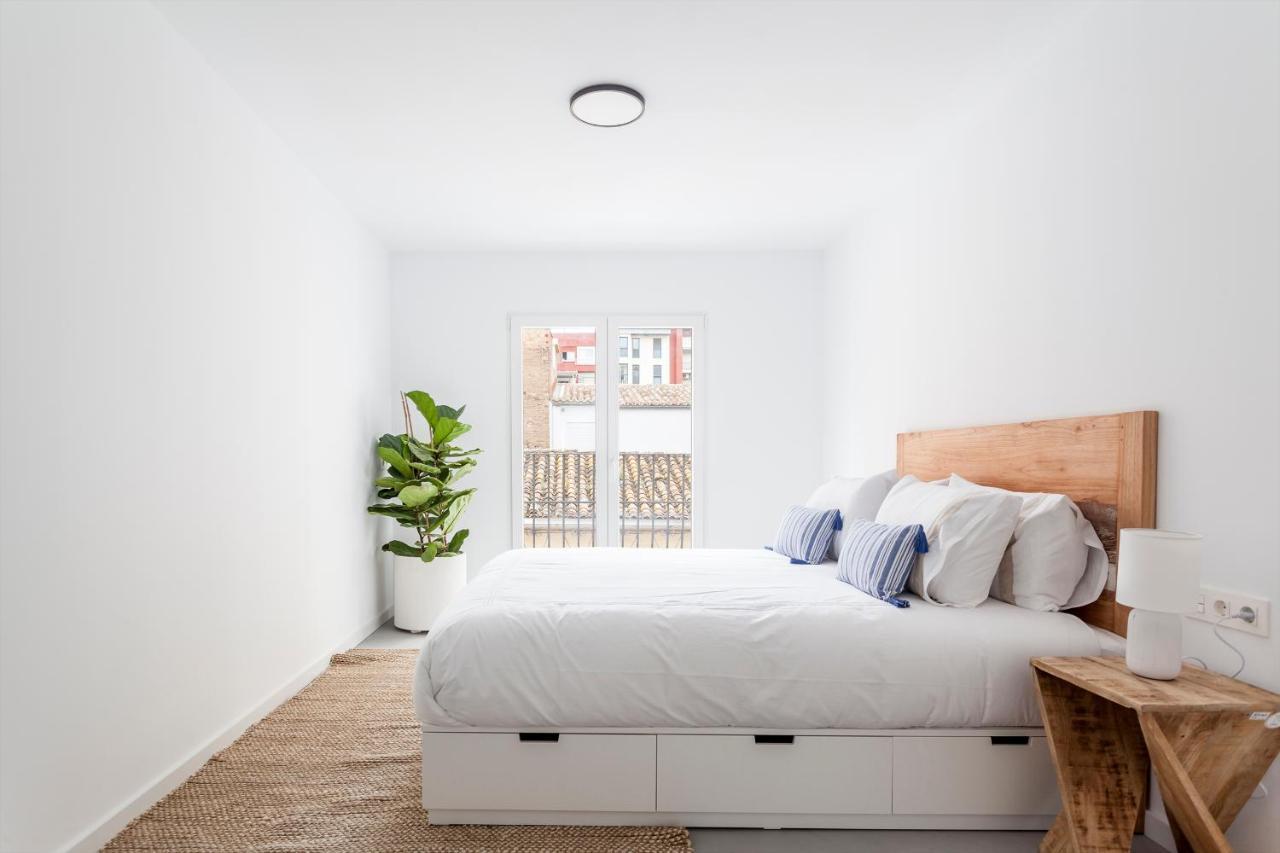 Three Floor House With Terrace * Valencia