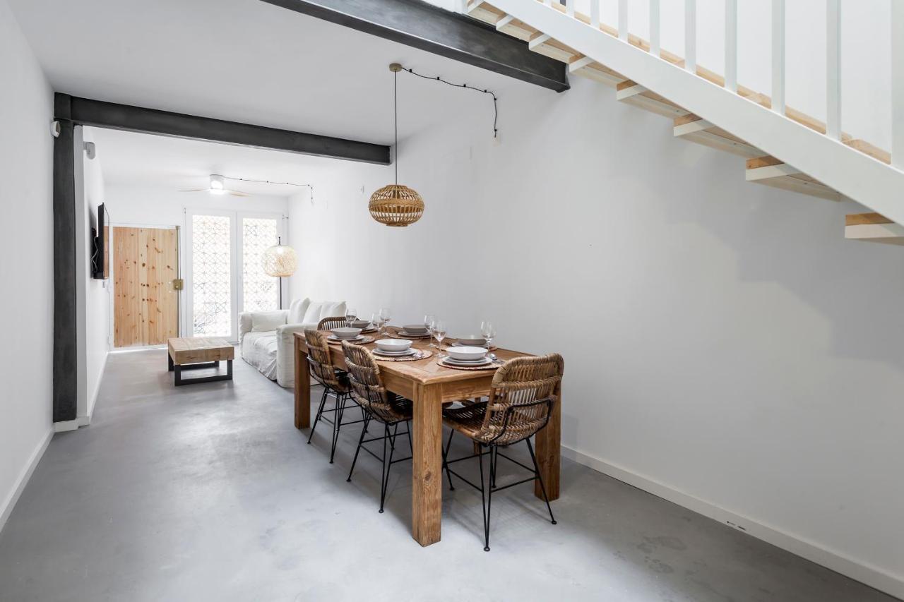 Holiday home Three Floor House With Terrace