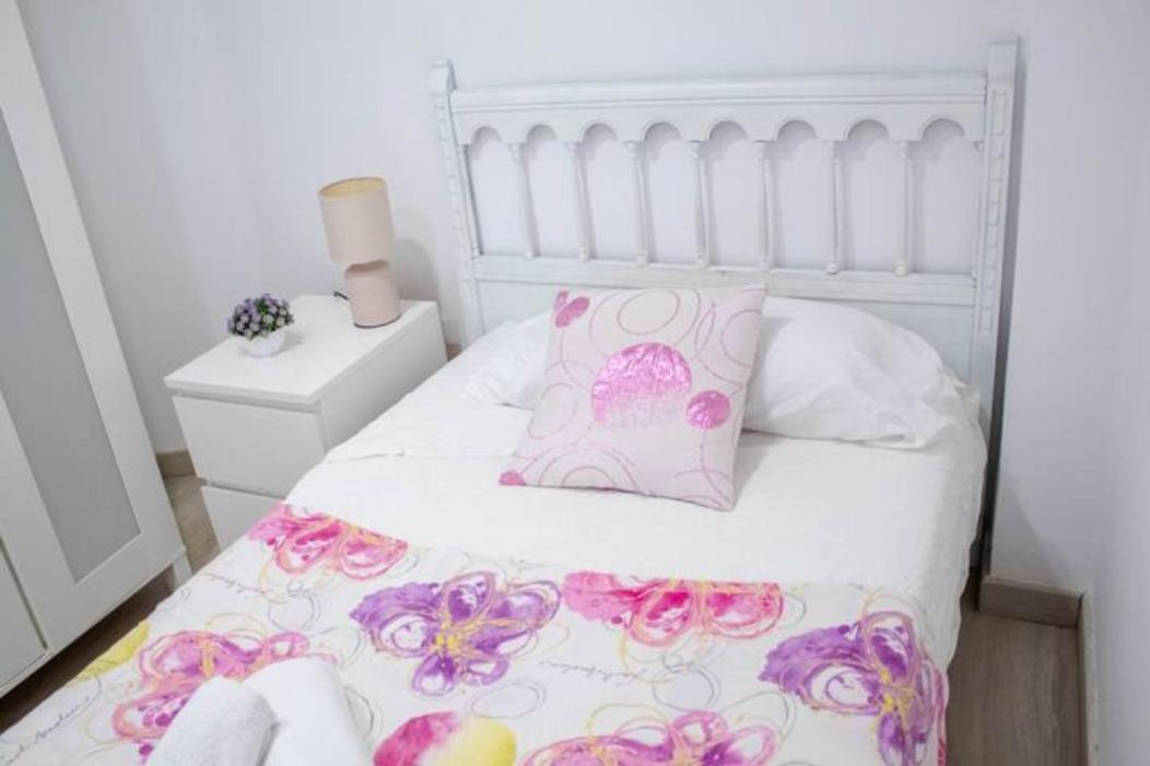 Reina Playa Apartment *