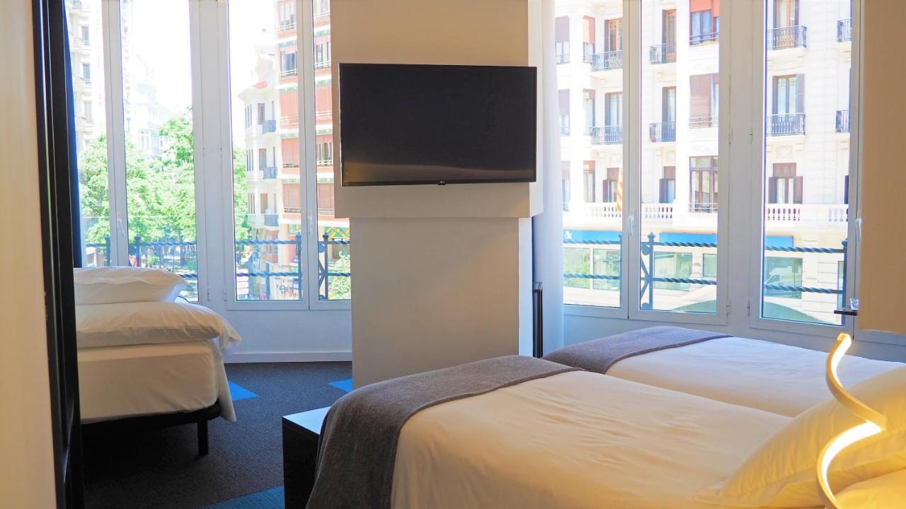 Plaza View Hotel *
