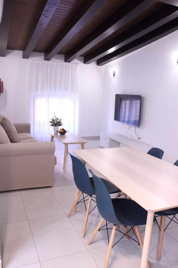 Plaza Negrito Apartment *