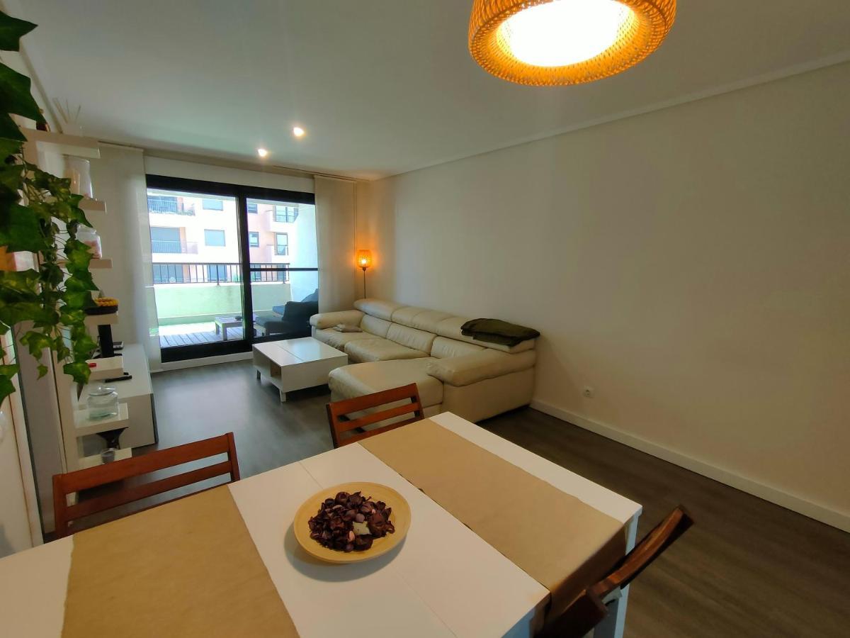 Non Stress First Level Apartment *
