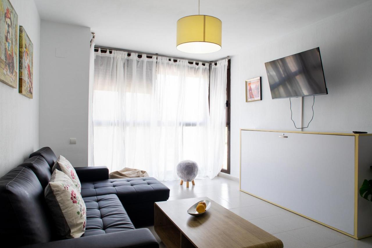 Florit Flats - The Malvarrosa Beach Walking Distance Apartment With Free Parking Apartment *