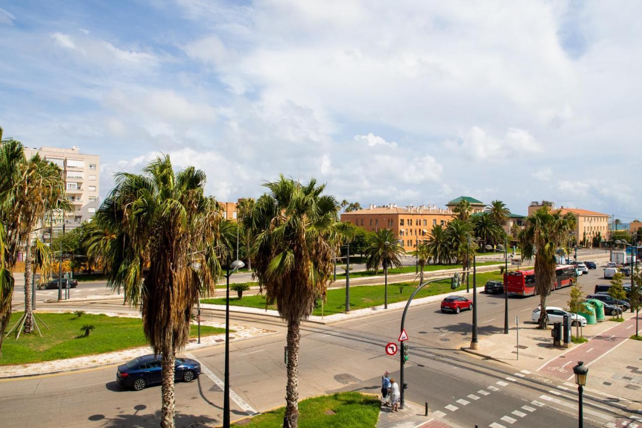 Apartment Florit Flats - The Malvarrosa Beach Walking Distance Apartment With Free Parking Valencia
