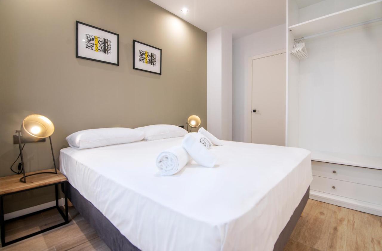 Apartment Vlc Host- Eixarchs