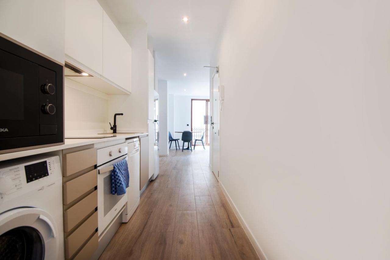 Apartment Vlc Host- Eixarchs
