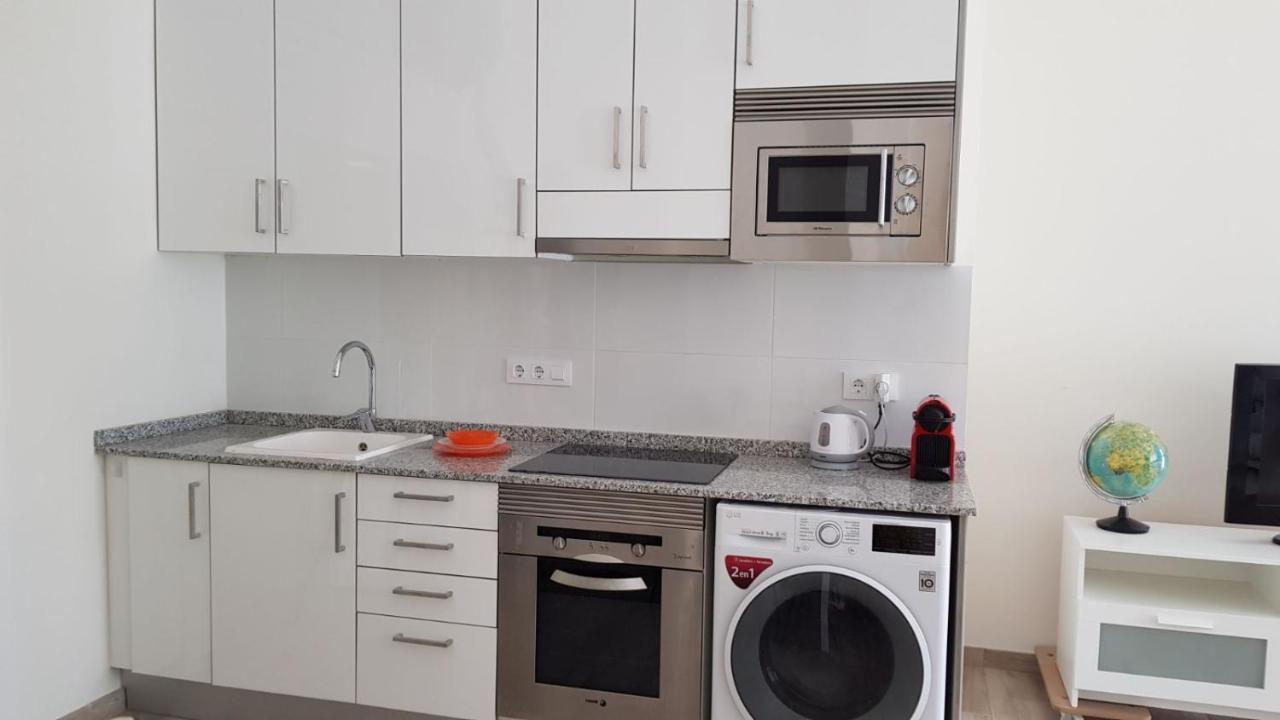 Spacious In Cabanyal Apartment Valencia