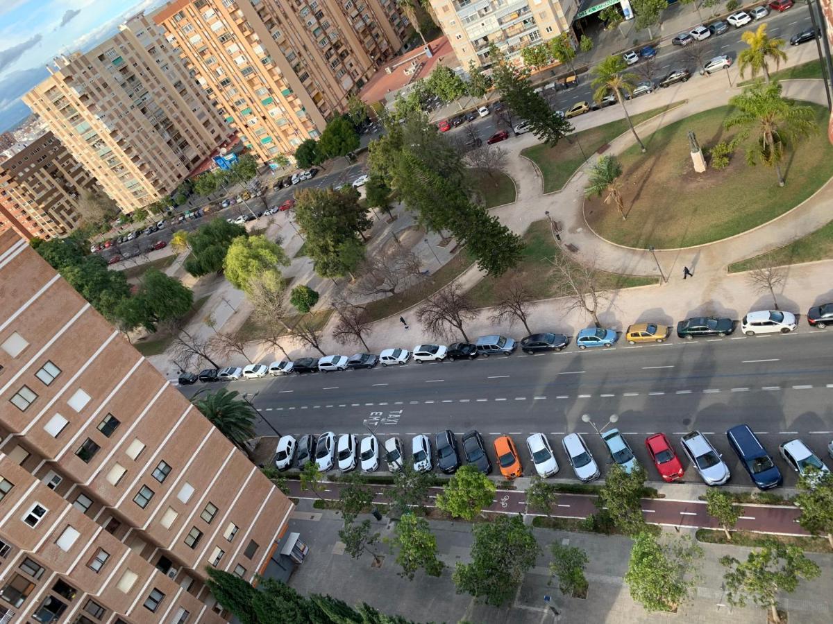 Con Cama Doble, Piso Compartido En Avenida Blasco Ibanez Casa de hóspedes