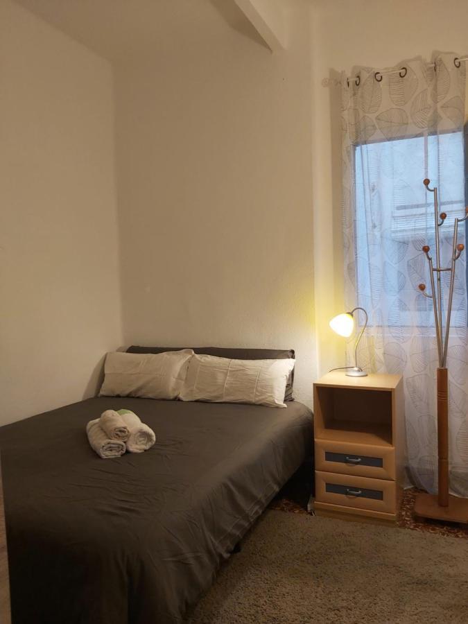 Carmem Y Miguel Homestay Valencia