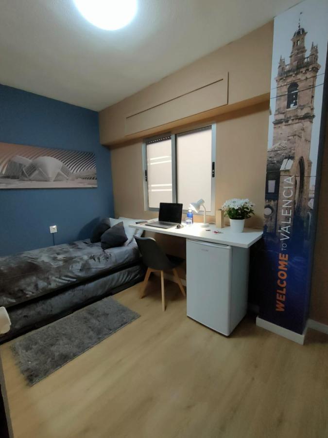 Habitacion En Alquiler, Valencia / Room For Rent, Valencia Valencia