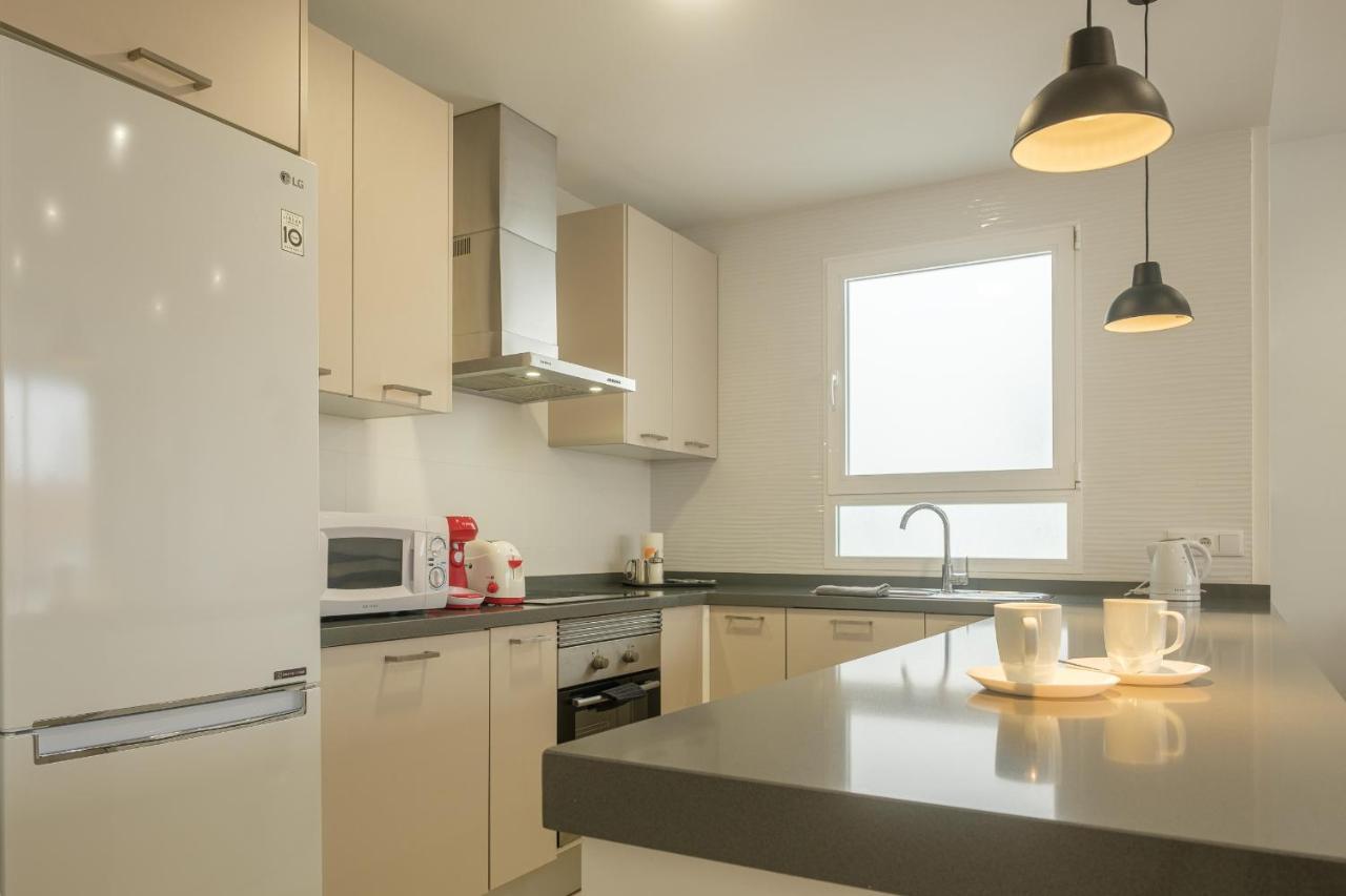 Spacious Penthouse With Private Terrace *