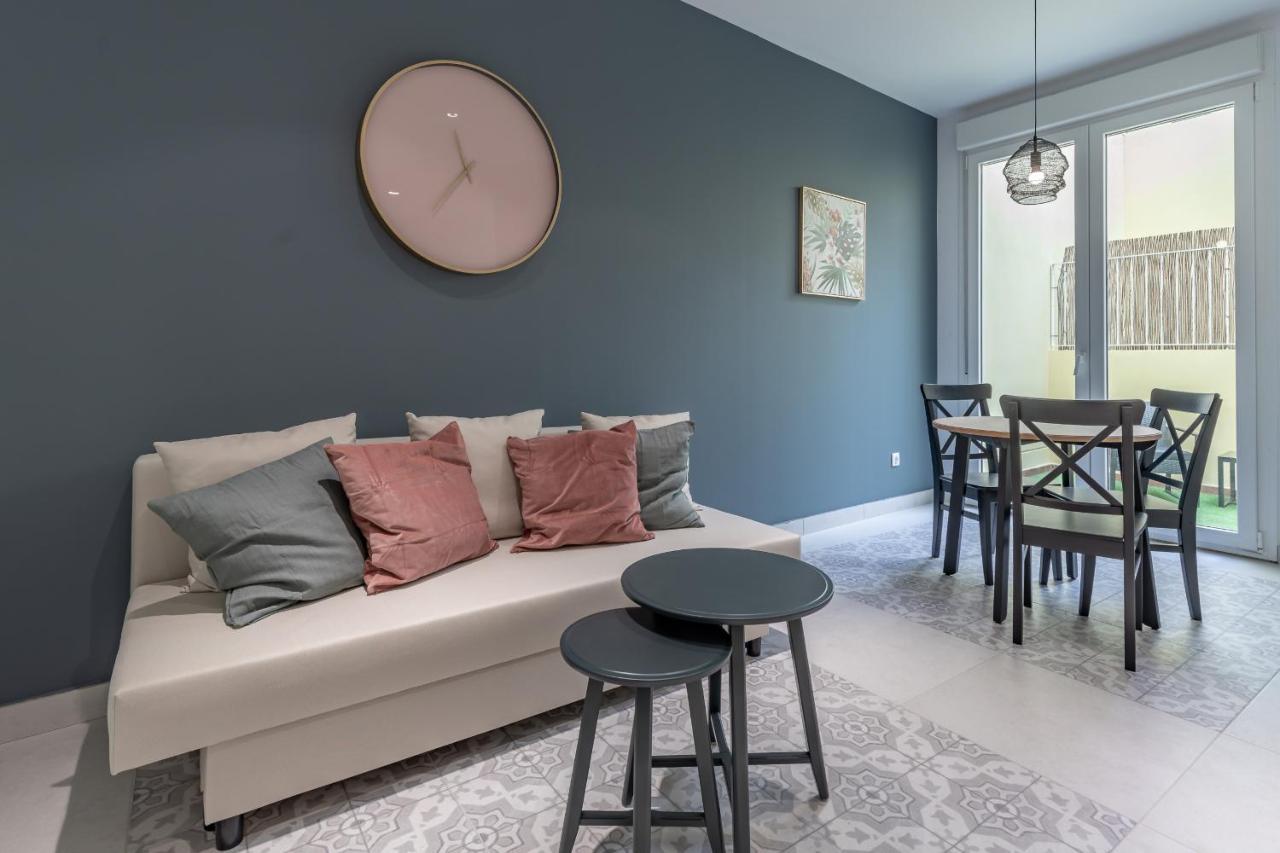 Apartahotel Chic & Comfortable Apartment, Private Terrace