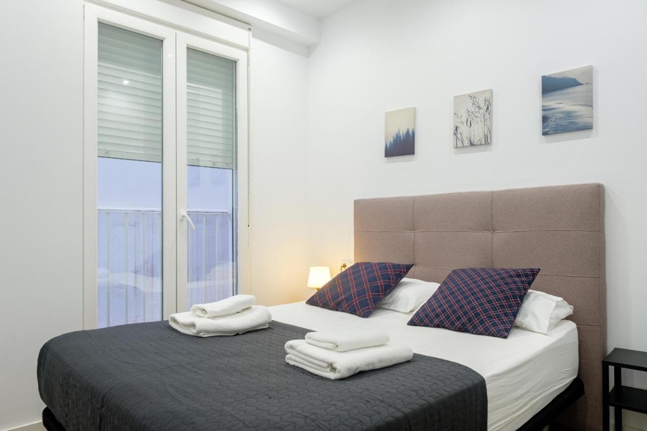With Super Comfortable Beds Apartment *
