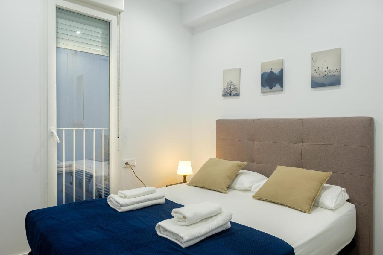 With Super Comfortable Beds Apartment *
