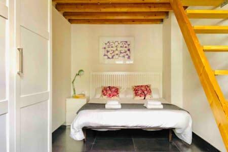 Jordana Bright & Charming In Old Town Appartement *