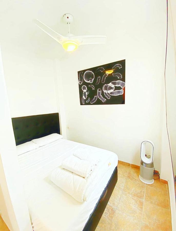 Apartment Attic Studio At Central Market Valencia