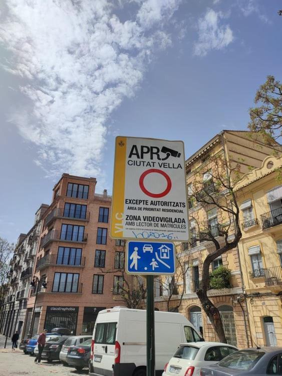 Plaza Del Carmen Apartment *