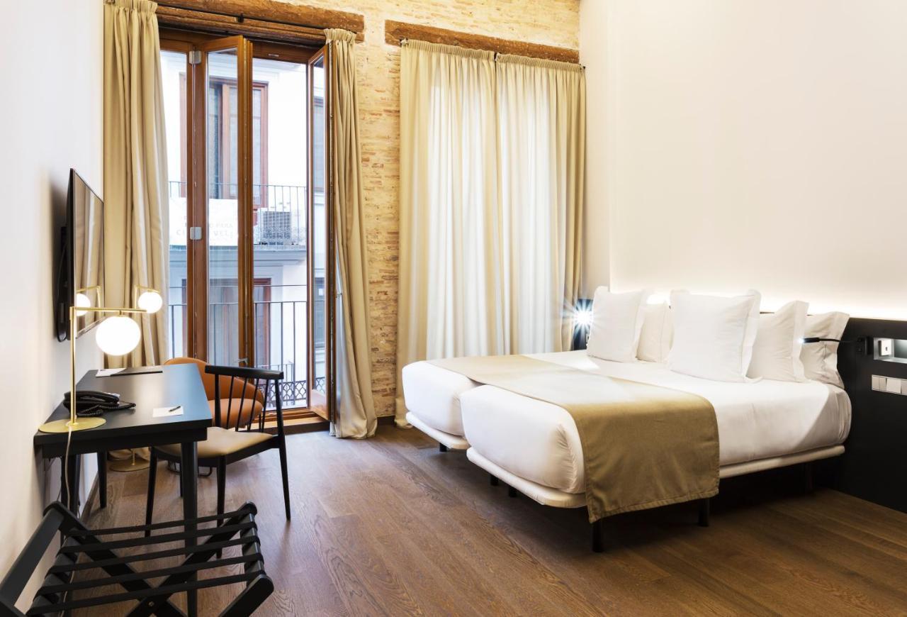One Shot Mercat Hotel 4*