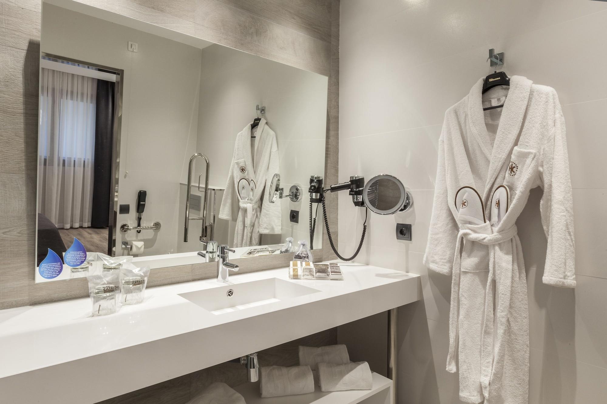 Catalonia Excelsior Hotel 4*