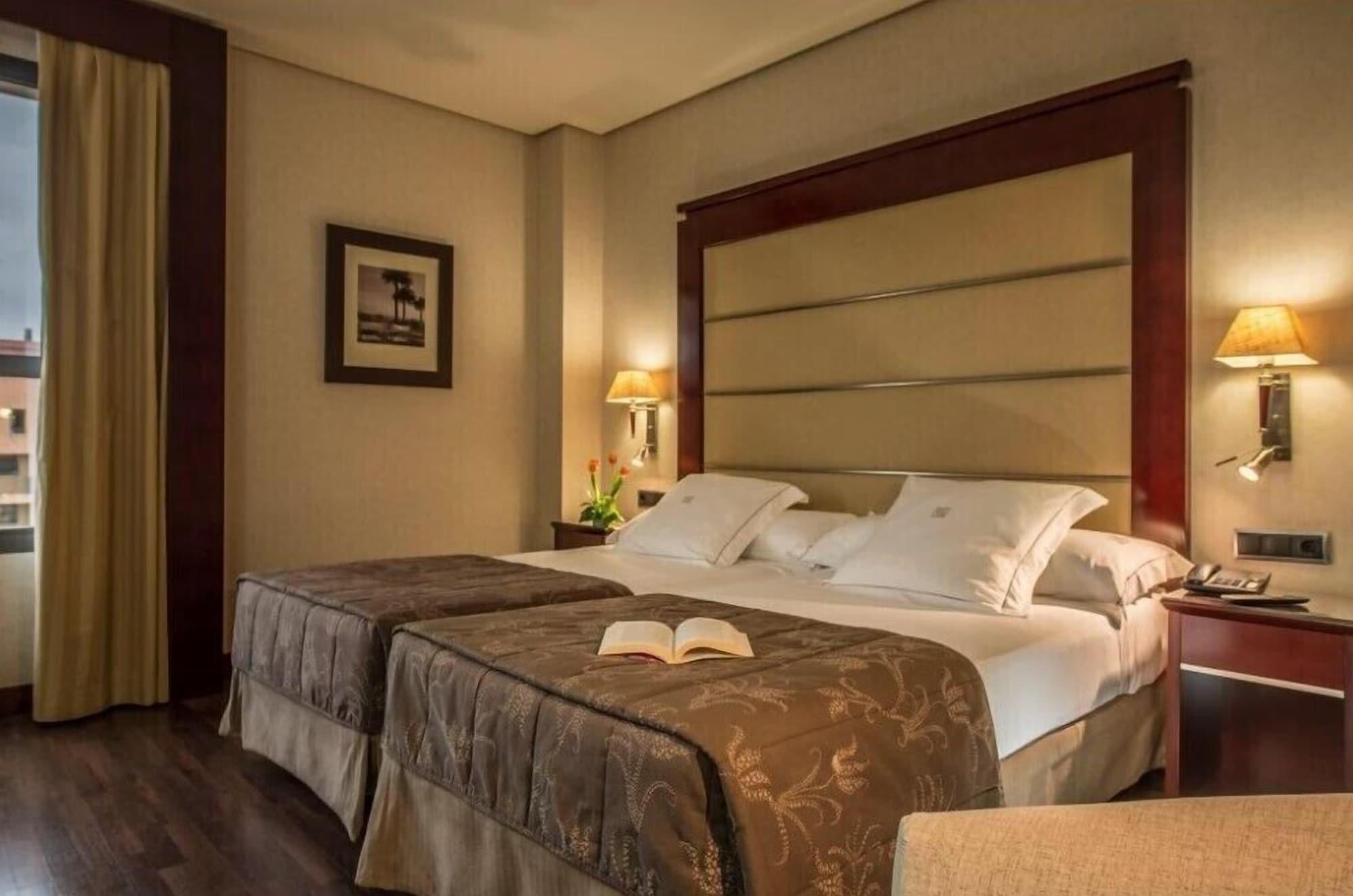 Hotel Center 4*