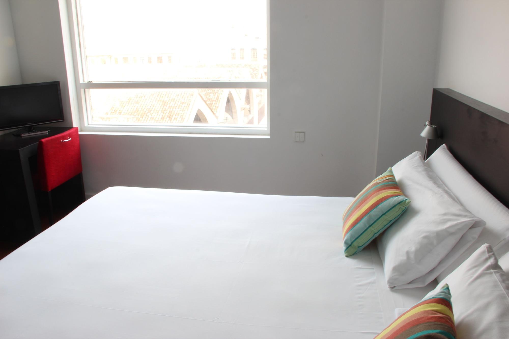 Hotel Sea Port 4*