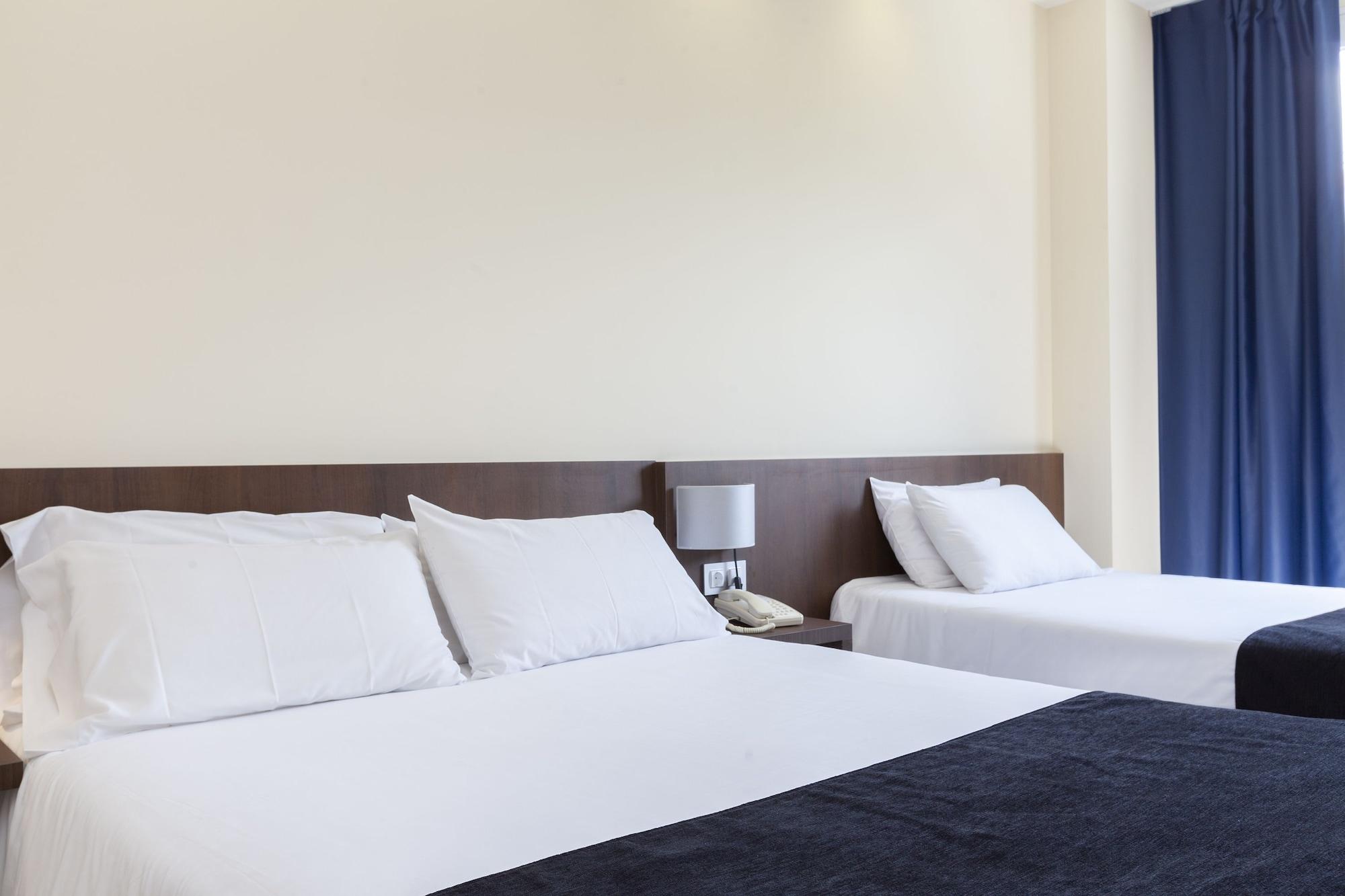 Hotel Olympia Universidades 3*