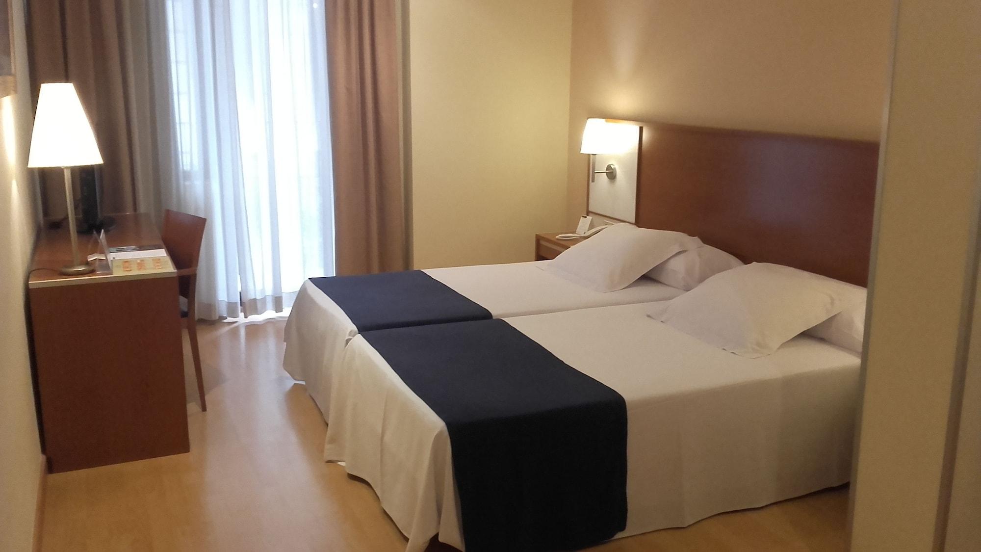 Rh Sorolla Centro Hotel 3*