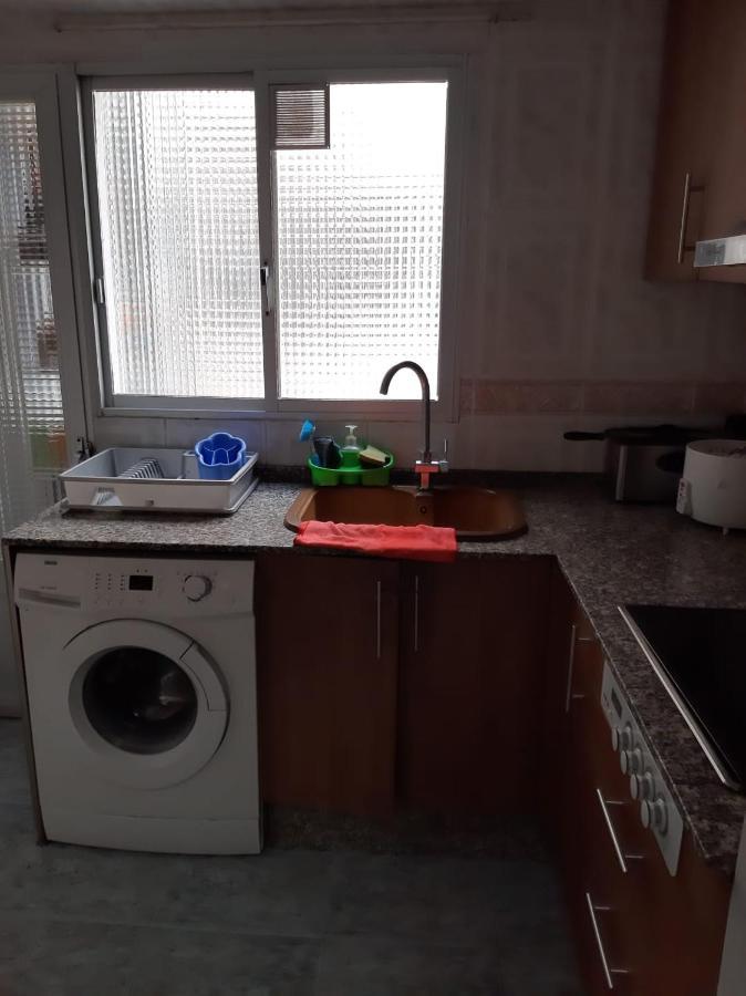 Grande En Piso Compartido Con 2 Adultos Y 1 Perrito Homestay Valencia