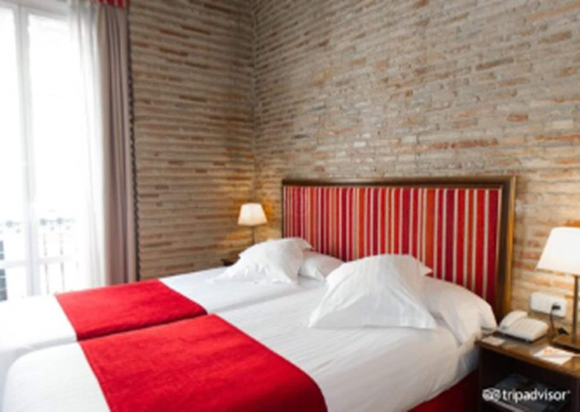 Hotel Ad Hoc Monumental 1881