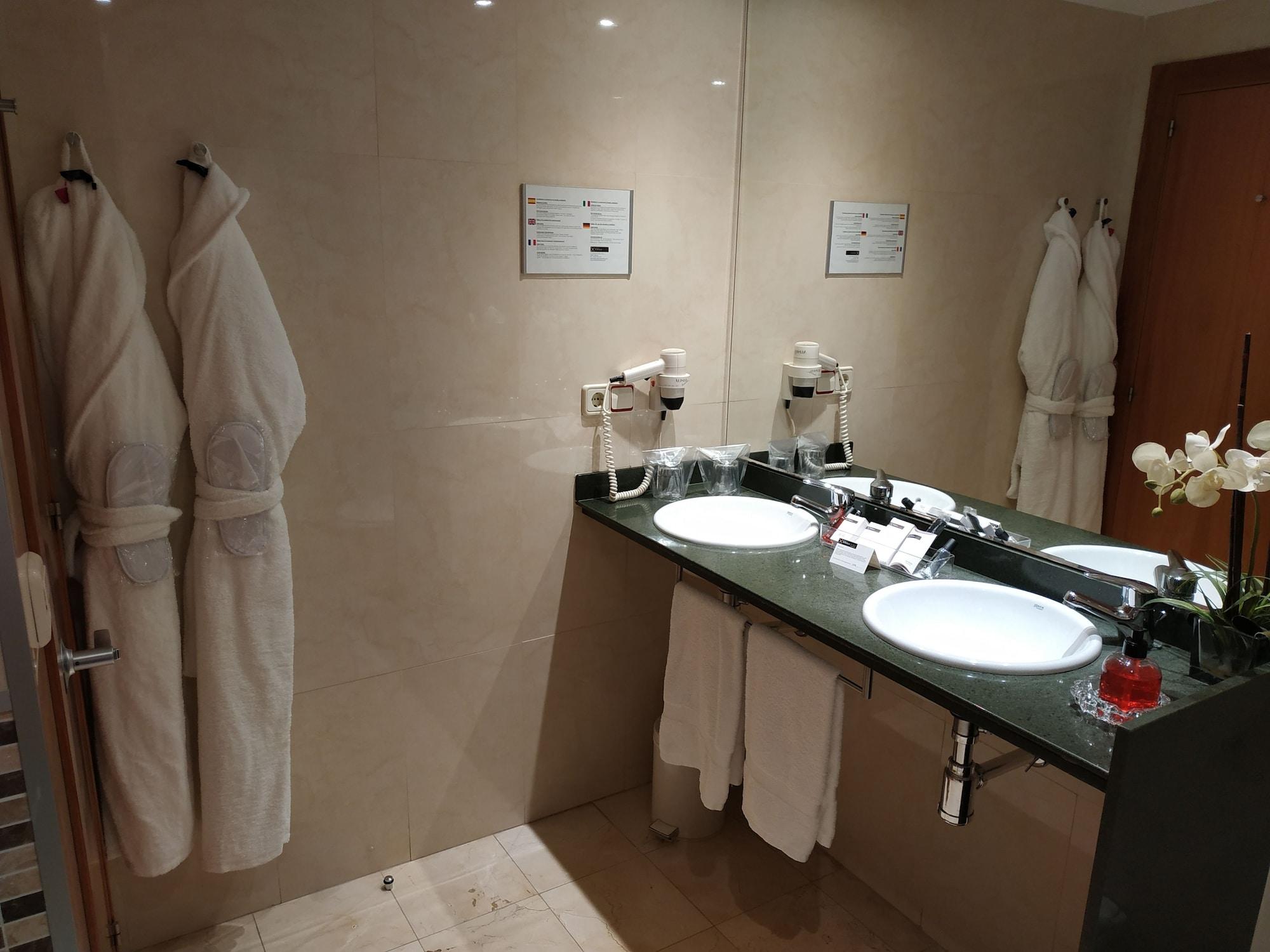 Hotel Rh Sorolla Centro 3*
