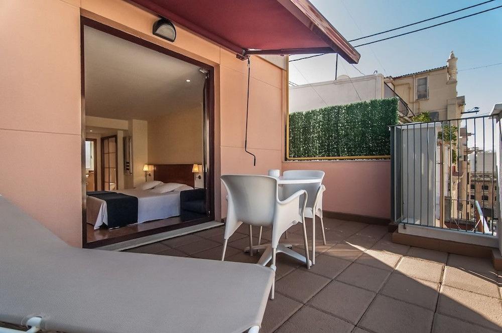 Rh Sorolla Centro Hotel 3*