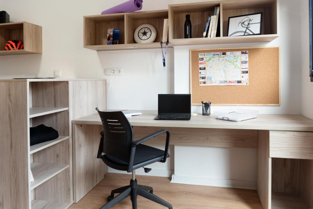 Juvenil Colegio Mayor Galileo Galilei Apartment