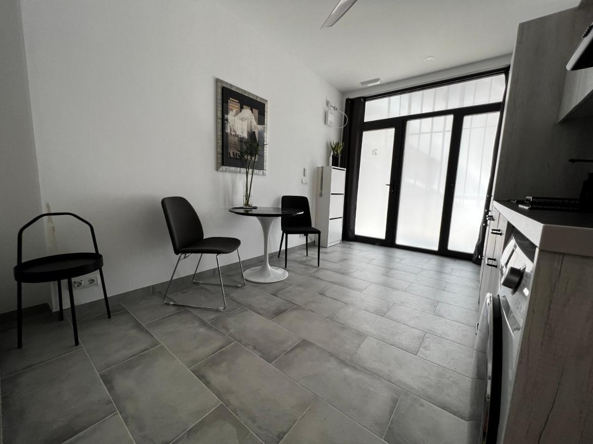 Apartment Near The Port, Of Arts And 10min To The *