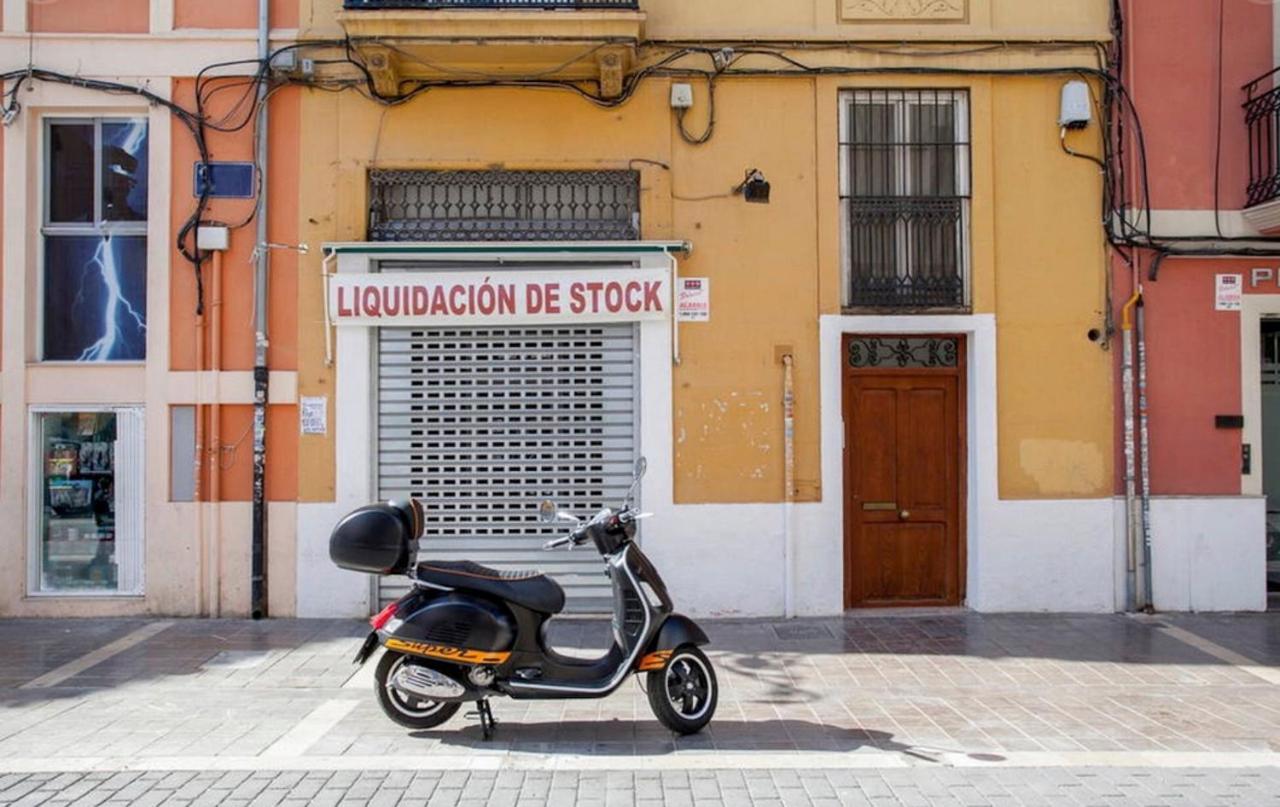 Ttdssa Cervantes Street - Parking In Midtown *