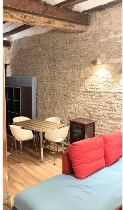 Apartment 4 Loft Temporal En Ciutat Vella