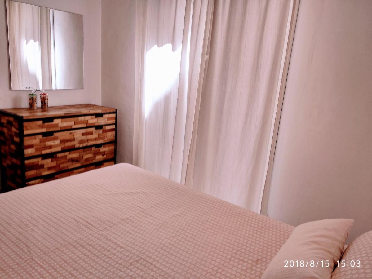 Valencian Dreams Of The Proletariat Apartment