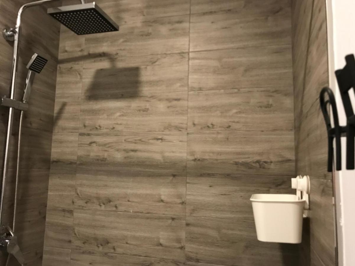 Pequeno Con Mini Piscina - No Climatizada * Valencia