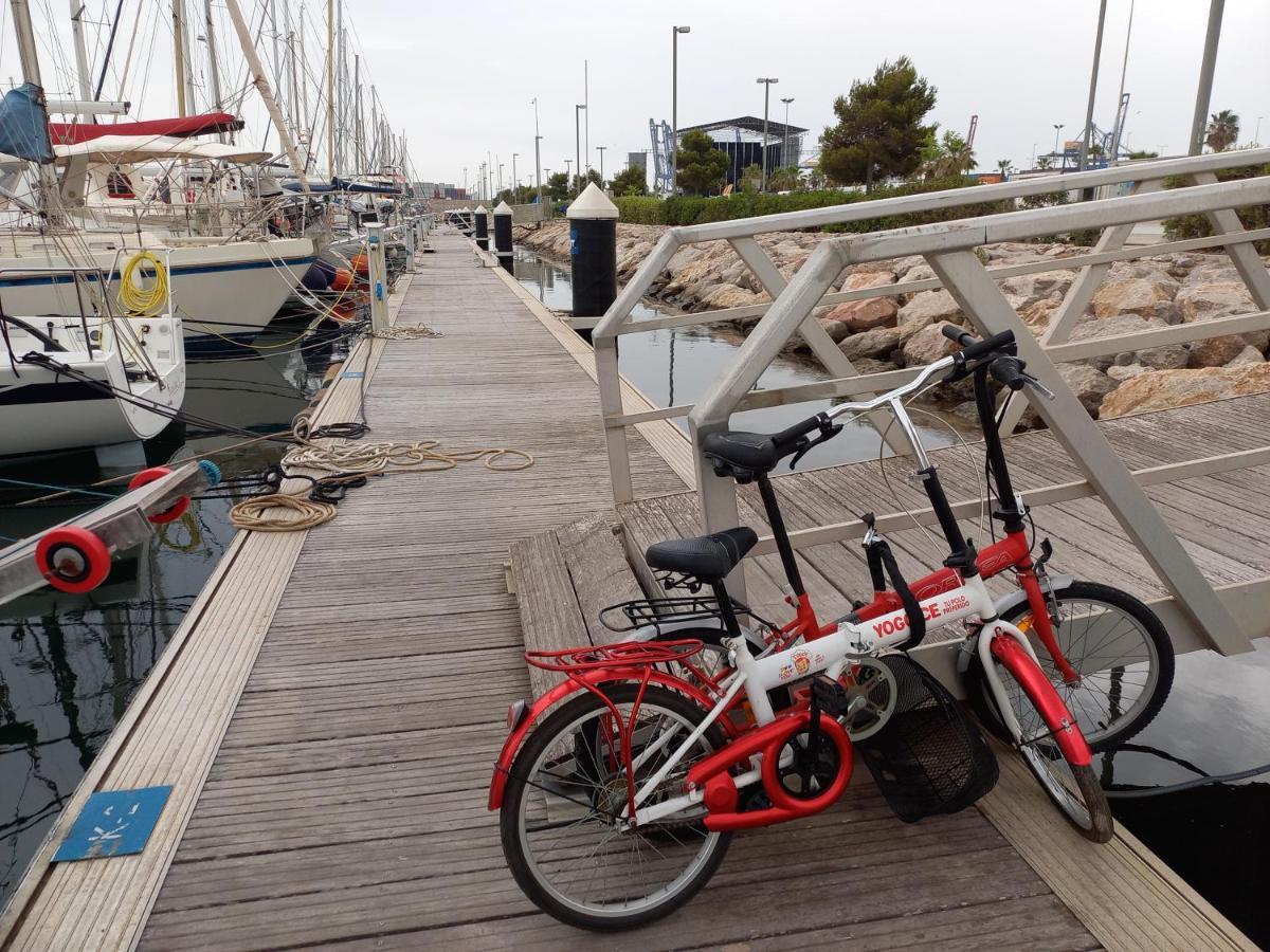Botel Excelente Velero En Valencia