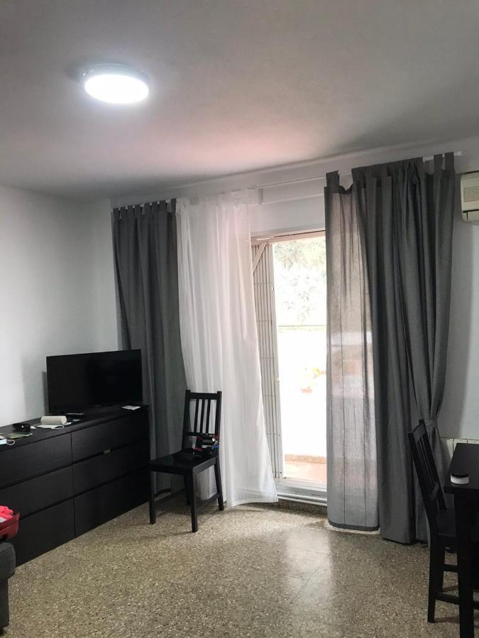 Apartment For 6 People. Valencia