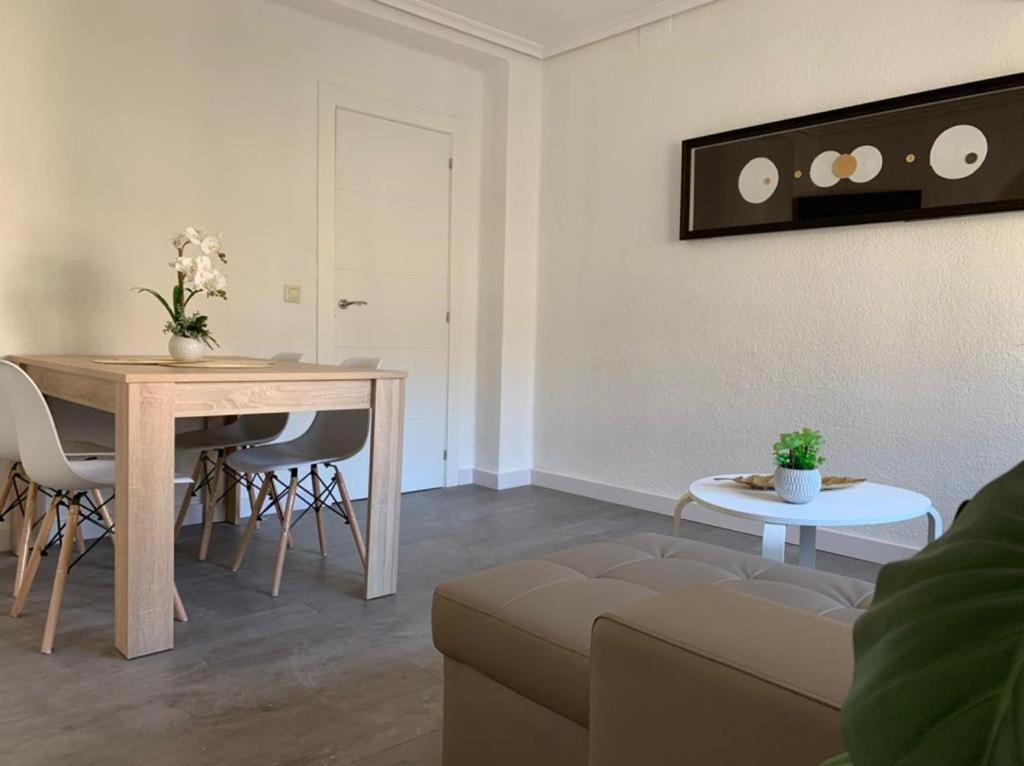 Espectacular Apartamento A 100mt De La Playa Arenas Apartment *