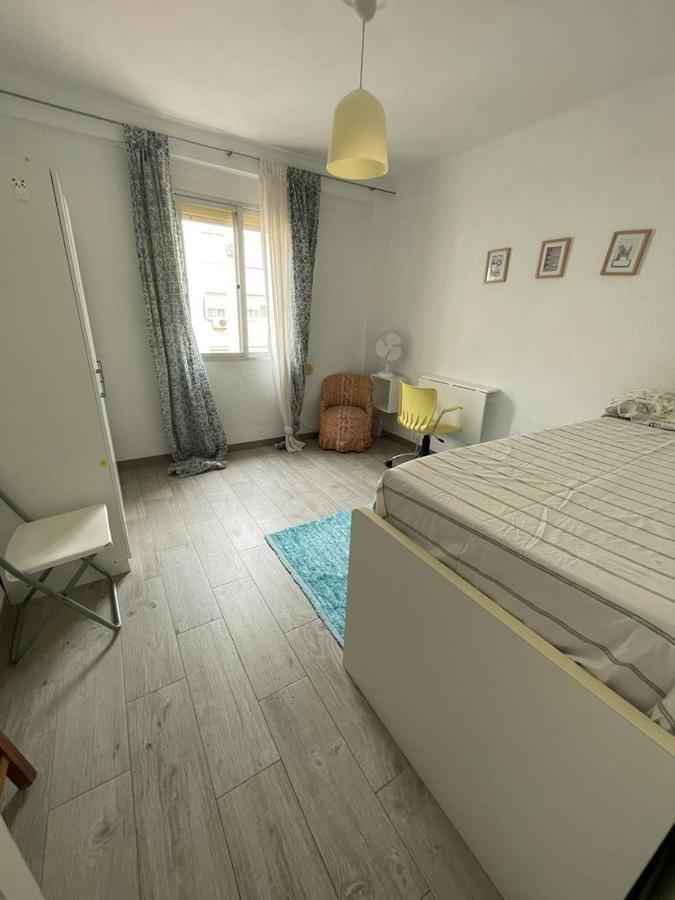 Apartment Malvarrosa Familiar, Beach Wifi *