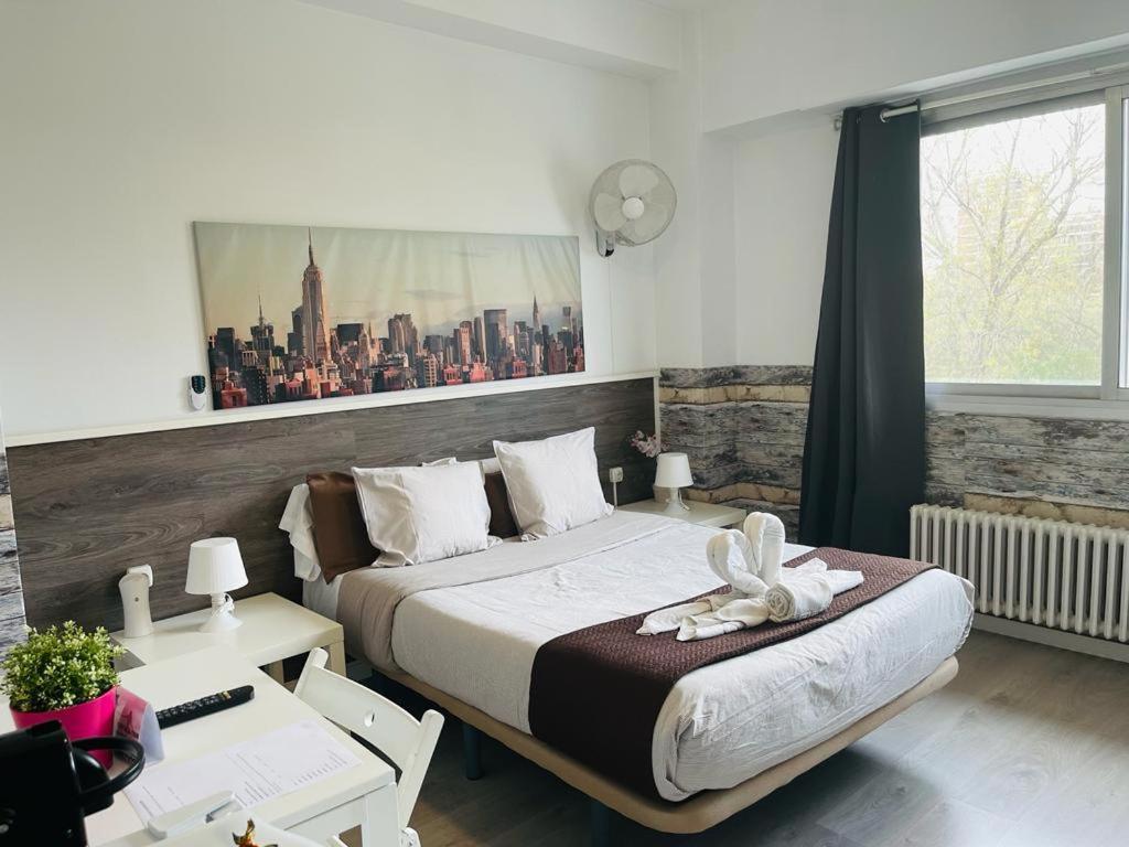 Suits You: Adults-only Centro Historico With Auto Check-in 2* Valencia